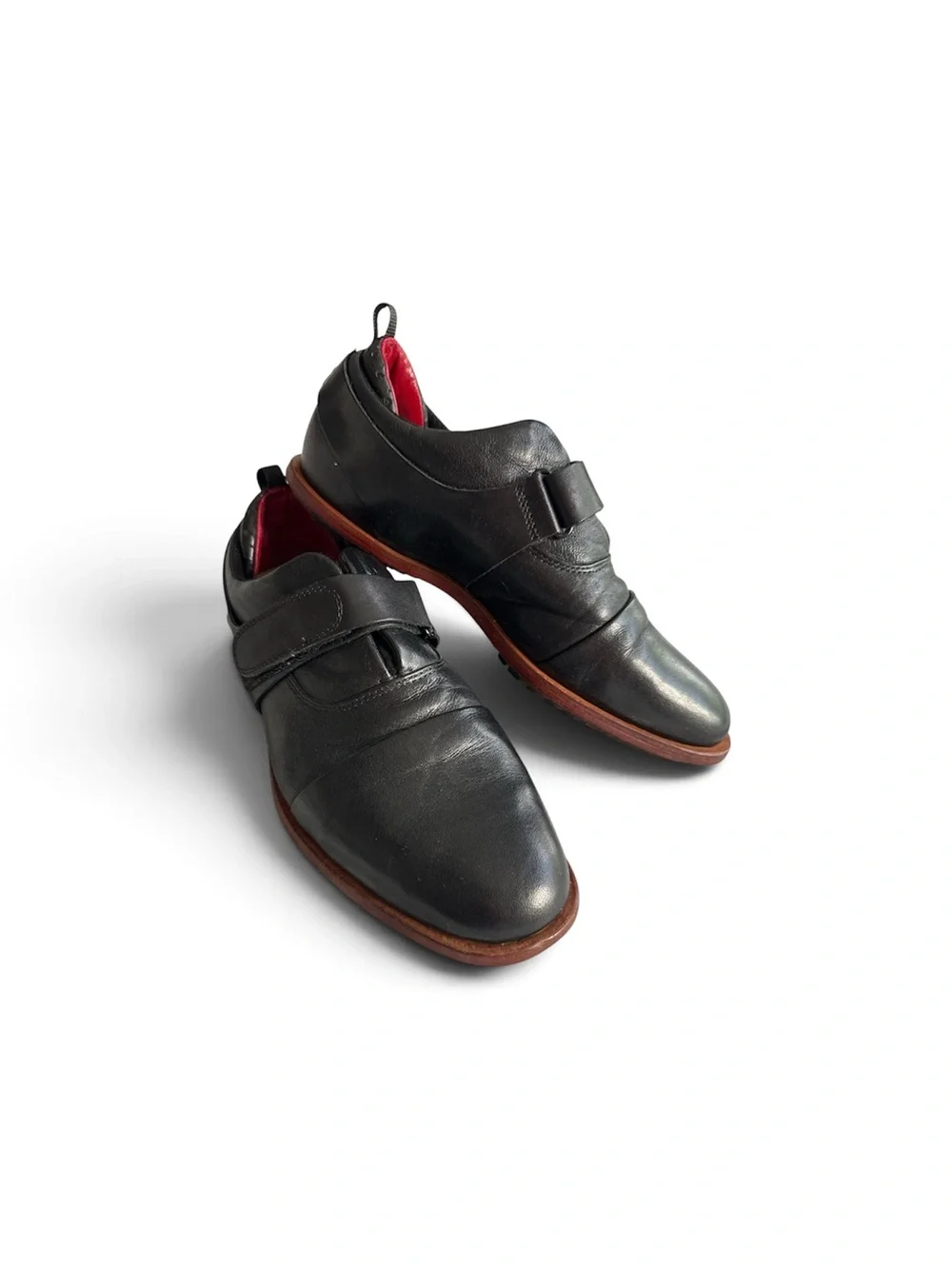 TSUBO 8350-BLK Shoes Men’s 8 Black Velcro Strap Leather Cap Toe Loafer Wood Sole
